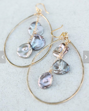 Load image into Gallery viewer, Tahitian Biwa Pearl Earrings